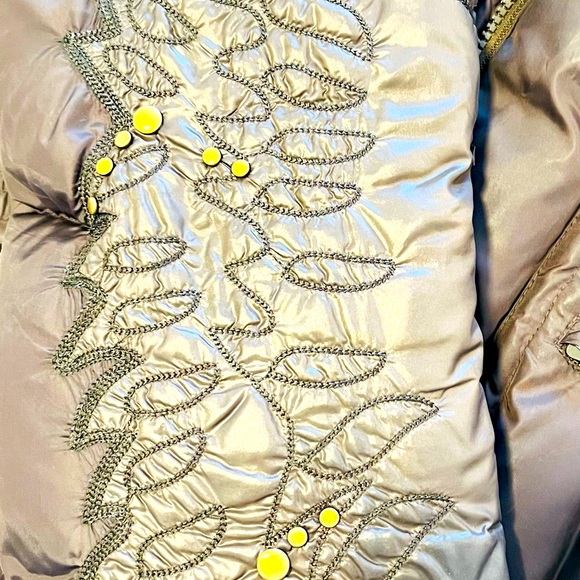 Two Ten Ten Five Vintage …Mint condition! Incredible detail! - Picture 11 of 11